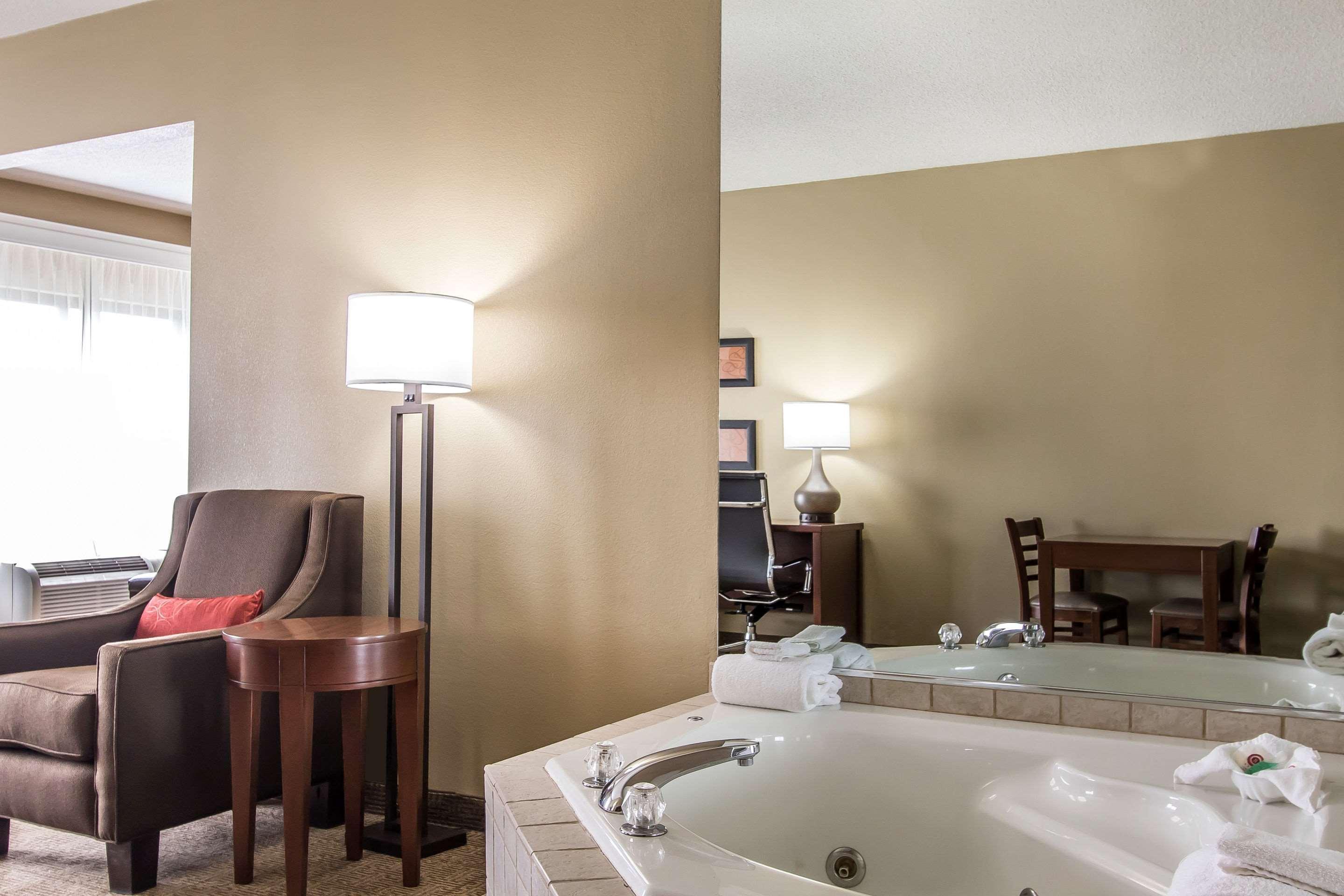 Comfort Hotel 2*